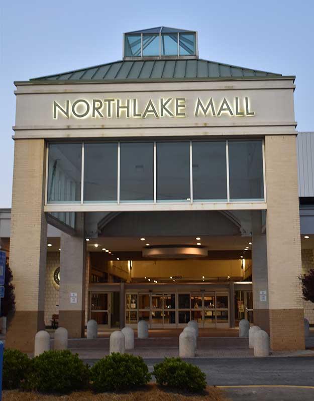 Nothrlake-Mall-entrance