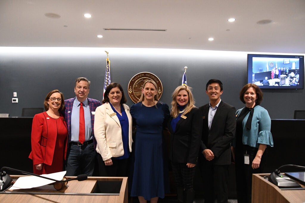 From left to right: Councilmembers Cara Schroeder, Roger Orlando, Alexis Weaver, Mayor Anne Lerner, Councilmembers Virginia Rece, Vinh Nguyen, and Amy Trocchi.